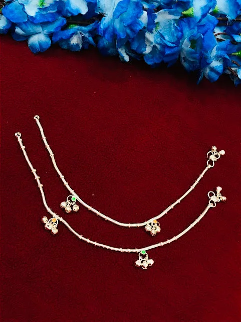 Rings with adjustable bands for perfect fit -Glimmering Silver Color Anklets With Artificial Stones & Beads For Women