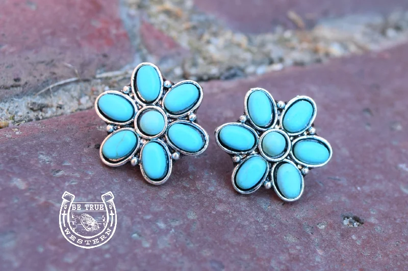 Rings with moonstone gems for ethereal glow -Turquoise Flower Stud Earring