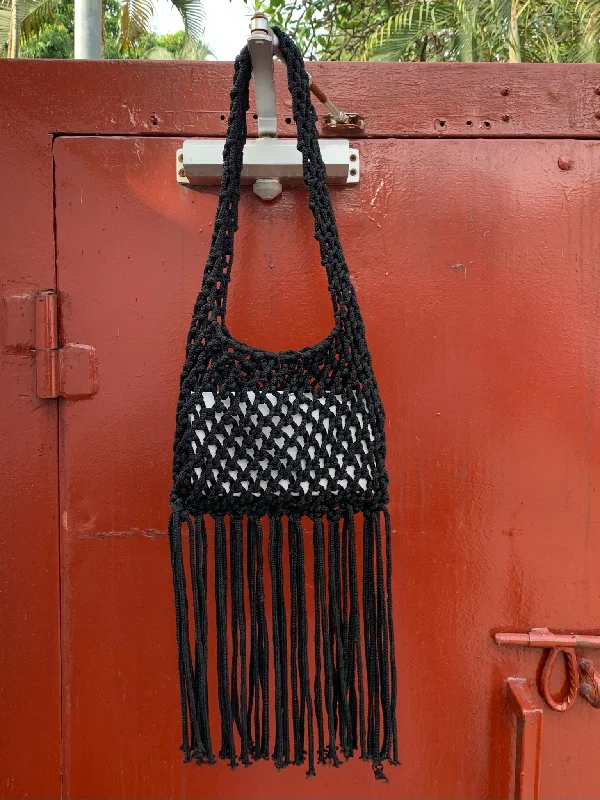 Women's bags with minimalistic design and subtle details for timeless elegance-Qreenade The Net handmade Macramé Bag