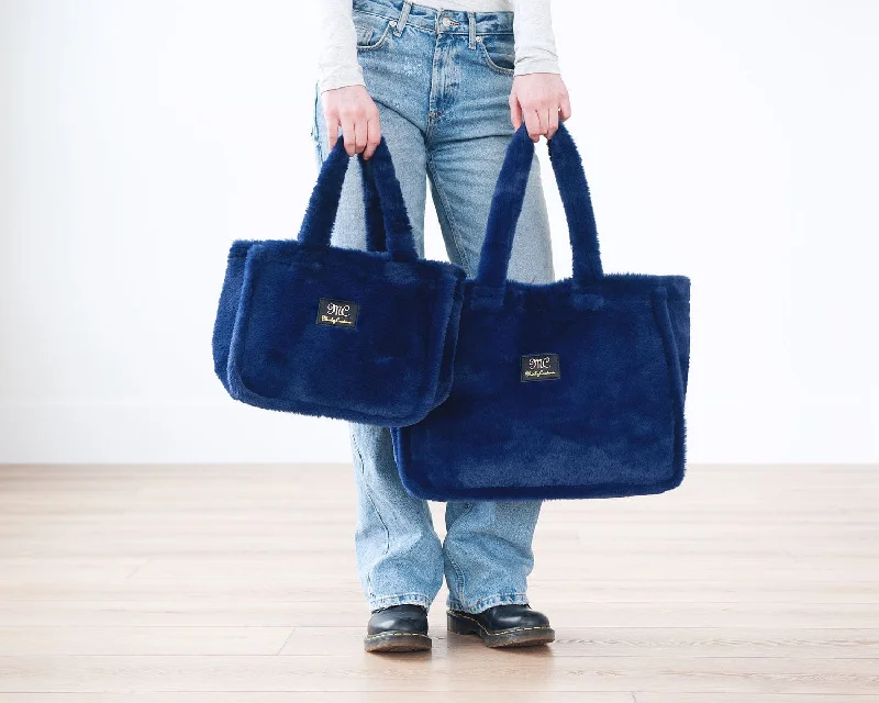 Practical women's bags with adjustable straps and spacious interior for versatility-Annie Bag - Blue Depths