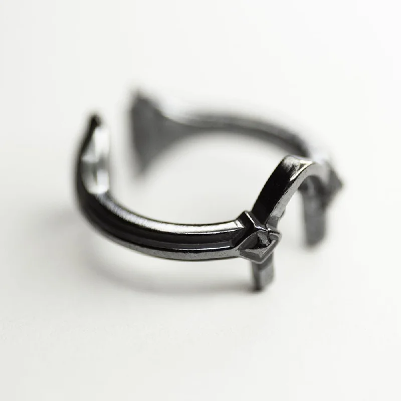 Hoop earrings with a matte finish for a sleek and sophisticated appearance-Arche ear cuff