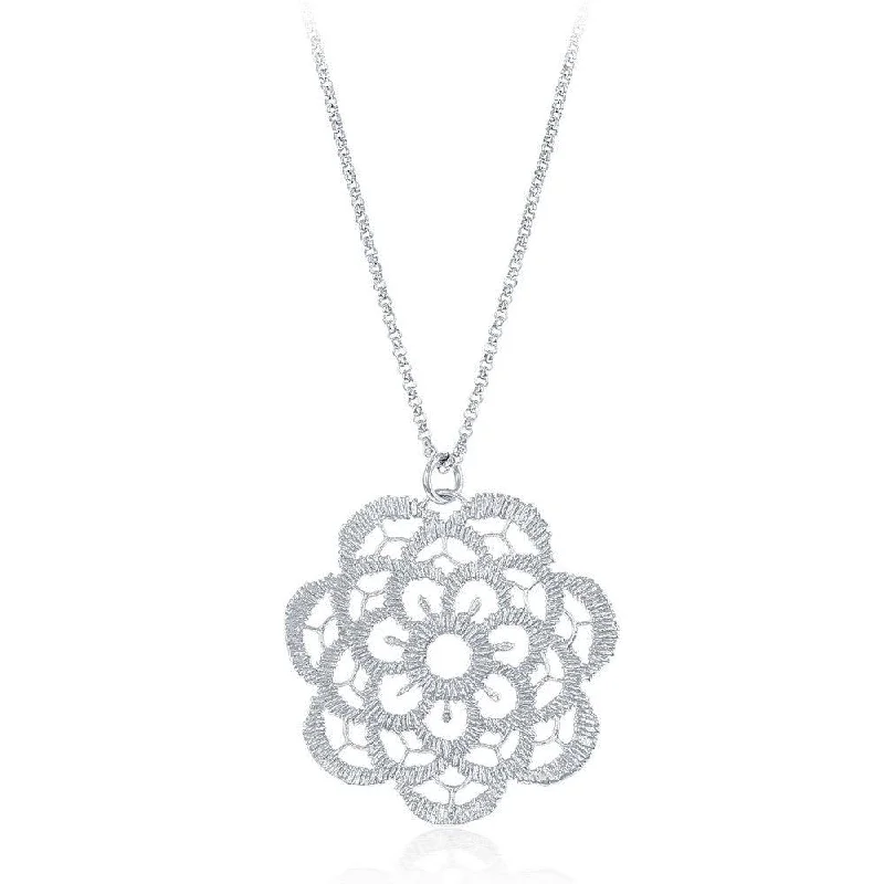 Best necklaces and pendants for everyday wear with minimalist designs-Sterling Silver Diamond Cut Flat Flower Necklace